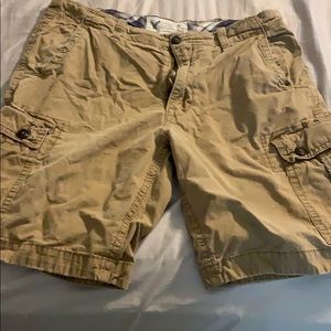 American eagle cargo shorts